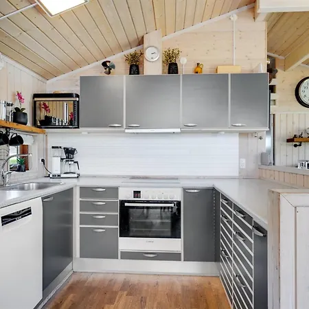 Hébergement de vacances Ela - 500m From The Sea By Interhome