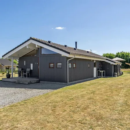 Ela - 500m From The Sea By Interhome Spodsbjerg